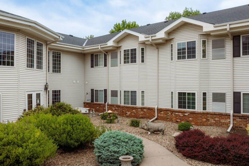 Interior Courtyard with Landscaping at an Assisted Living Community